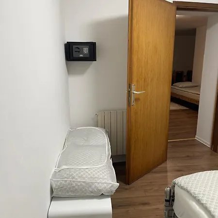Saaan Apartment *